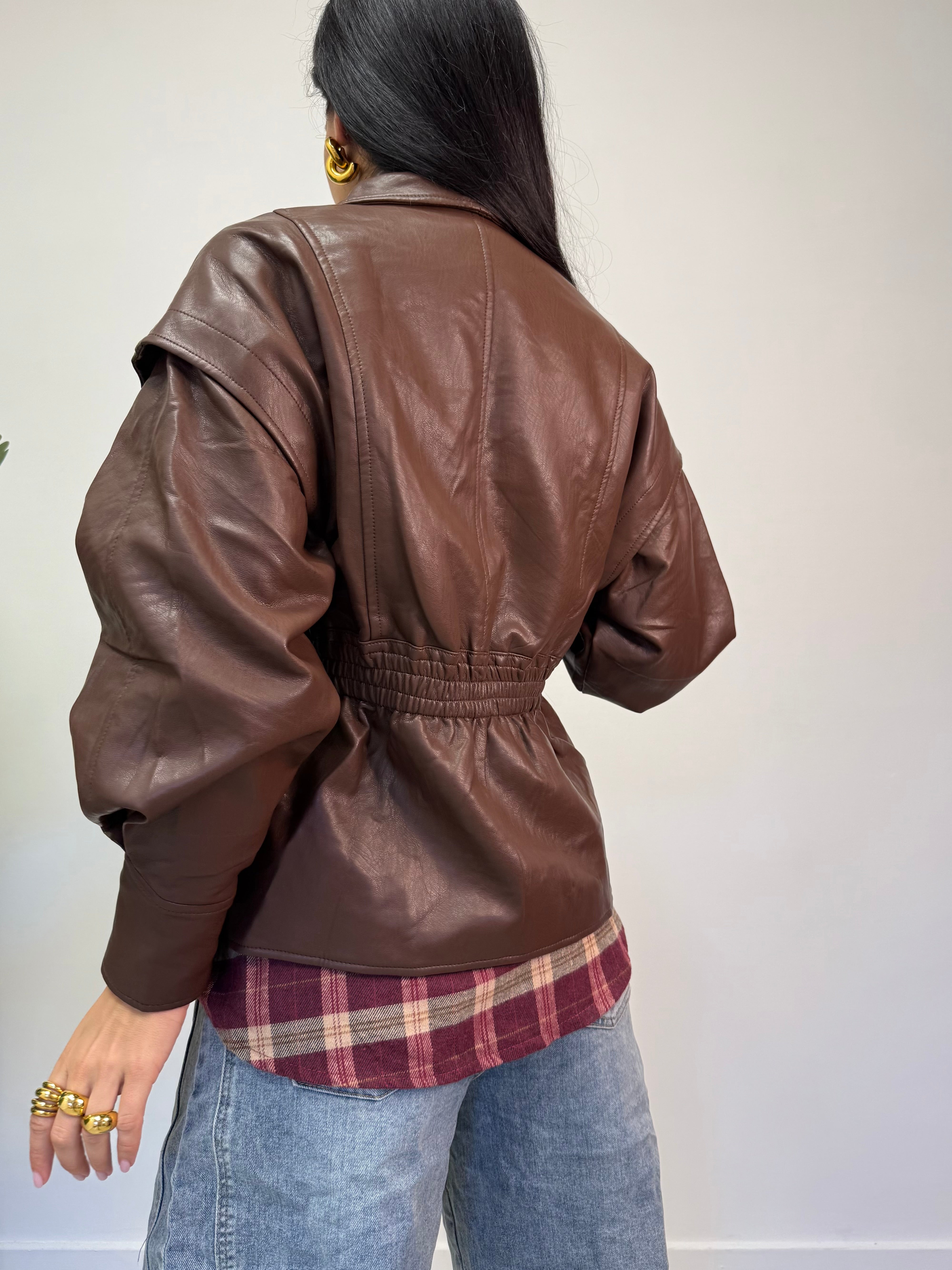 GIACCA CON ELASTICO EFFETTO PELLE 2462