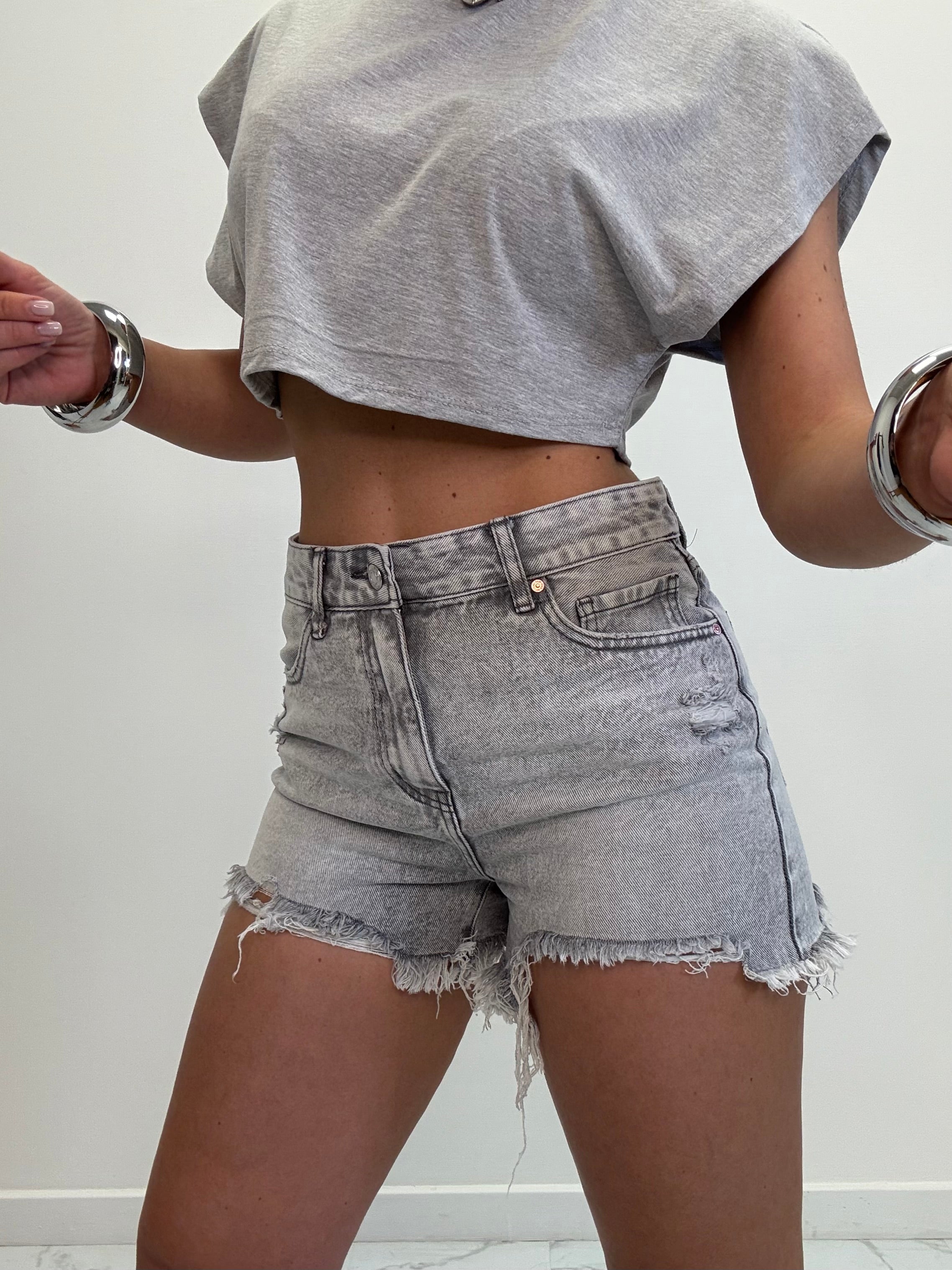 SHORT DI JEANS GRIGIO 6000-8