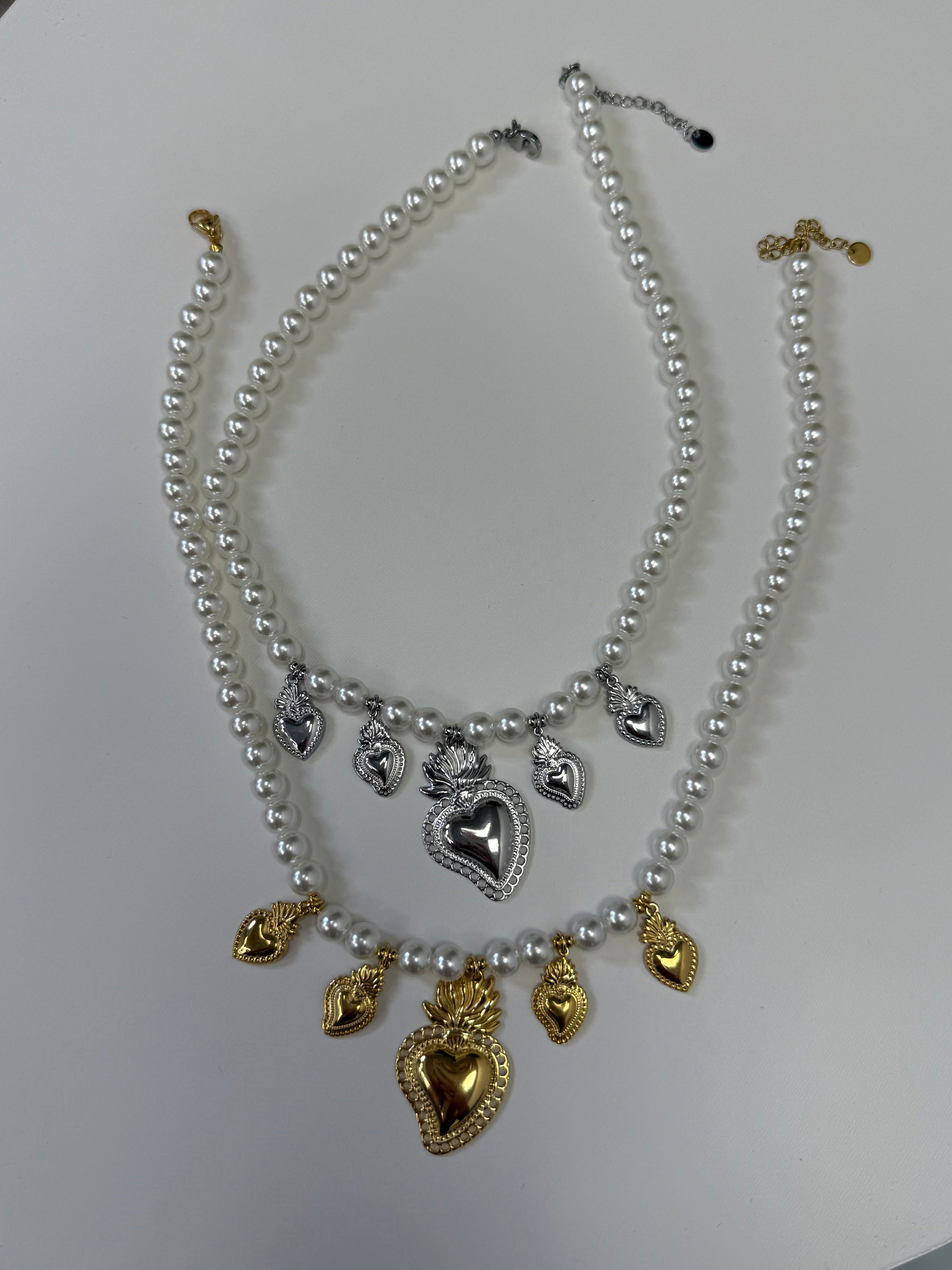 COLLANA PERLE E CHARM