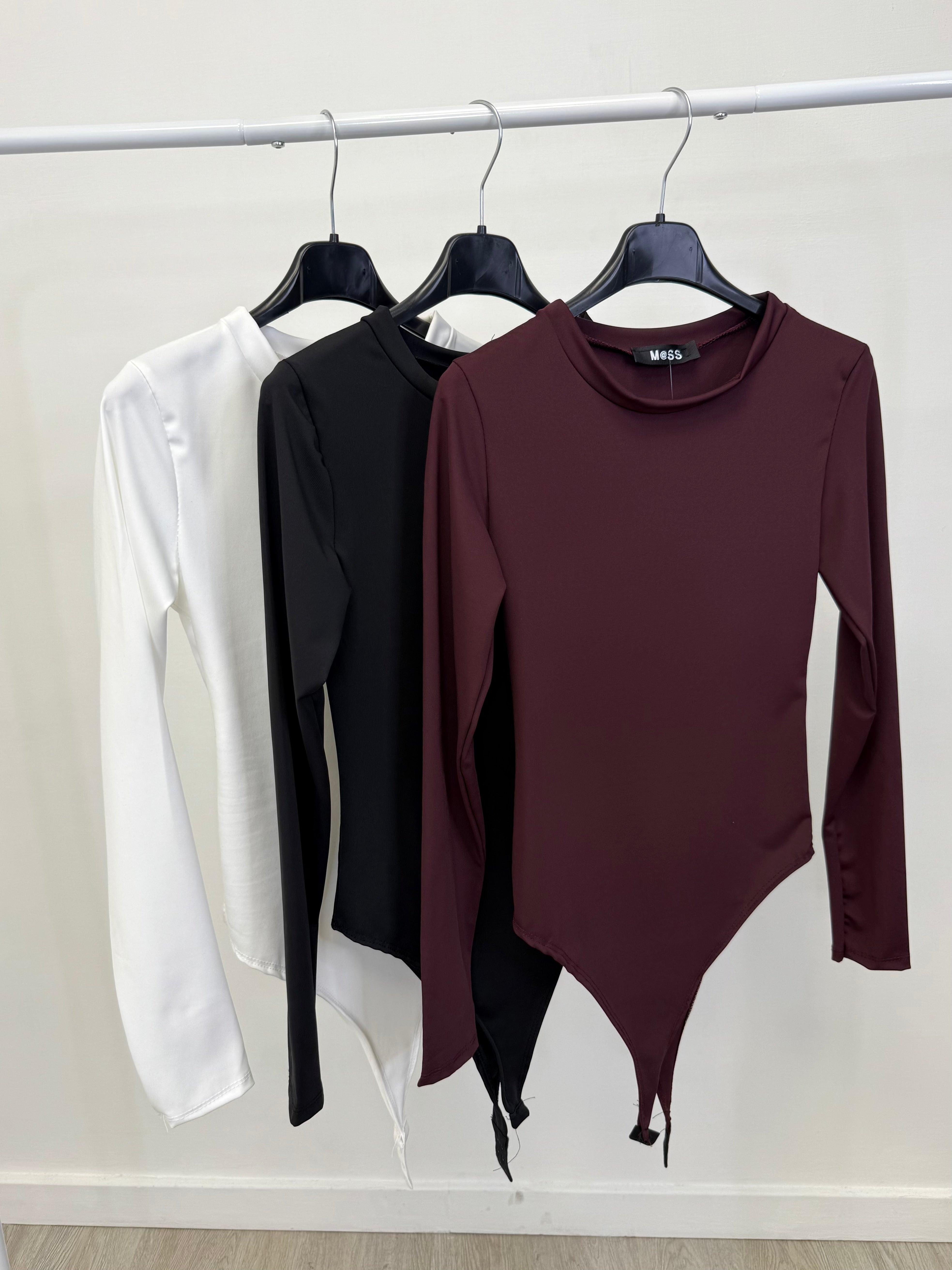 BODY BASIC GIROCOLLO 3957