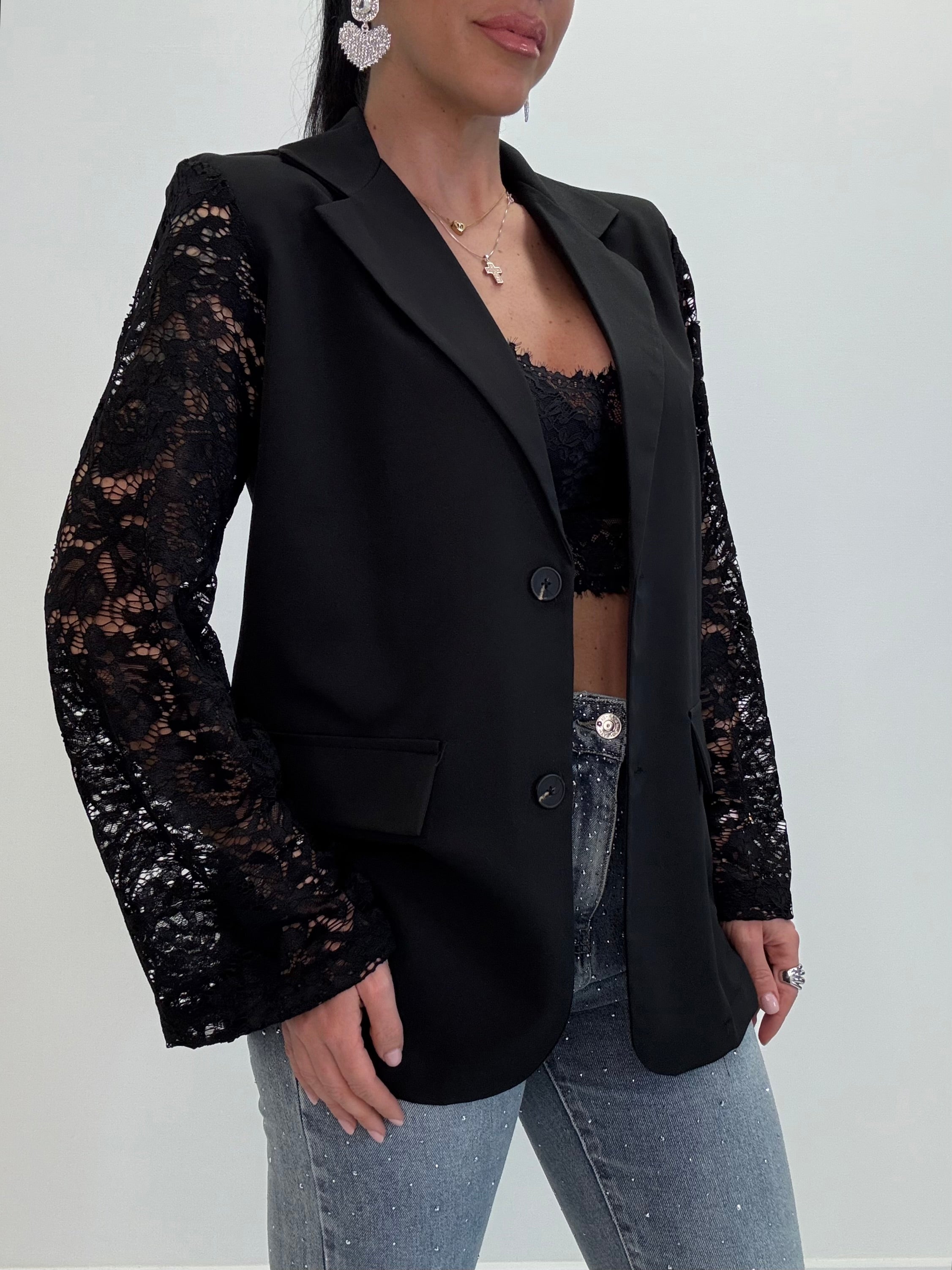 GIACCA CON MANICHE IN PIZZO 6372