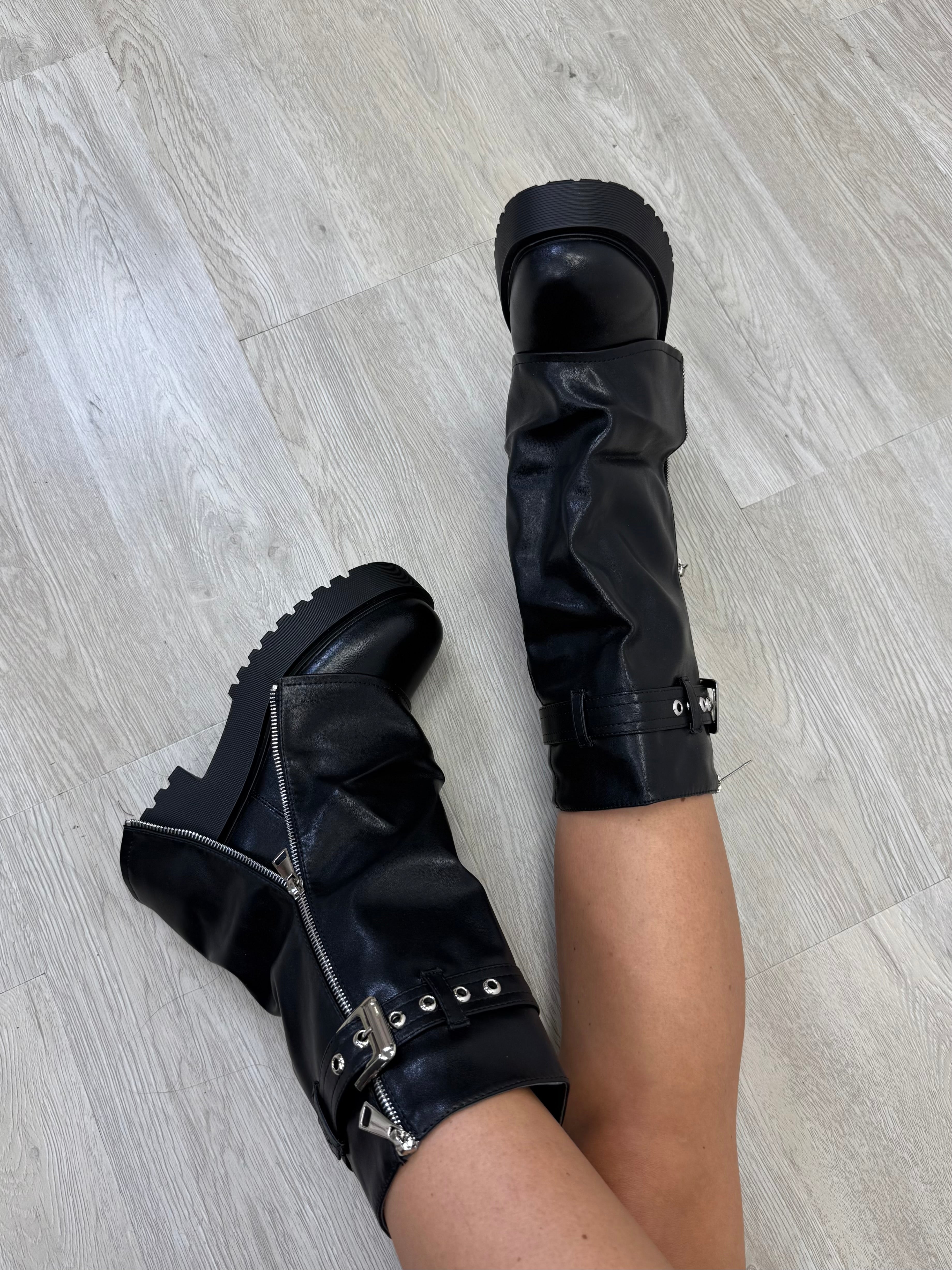 COMBAT BOOTS PLATFORM 530