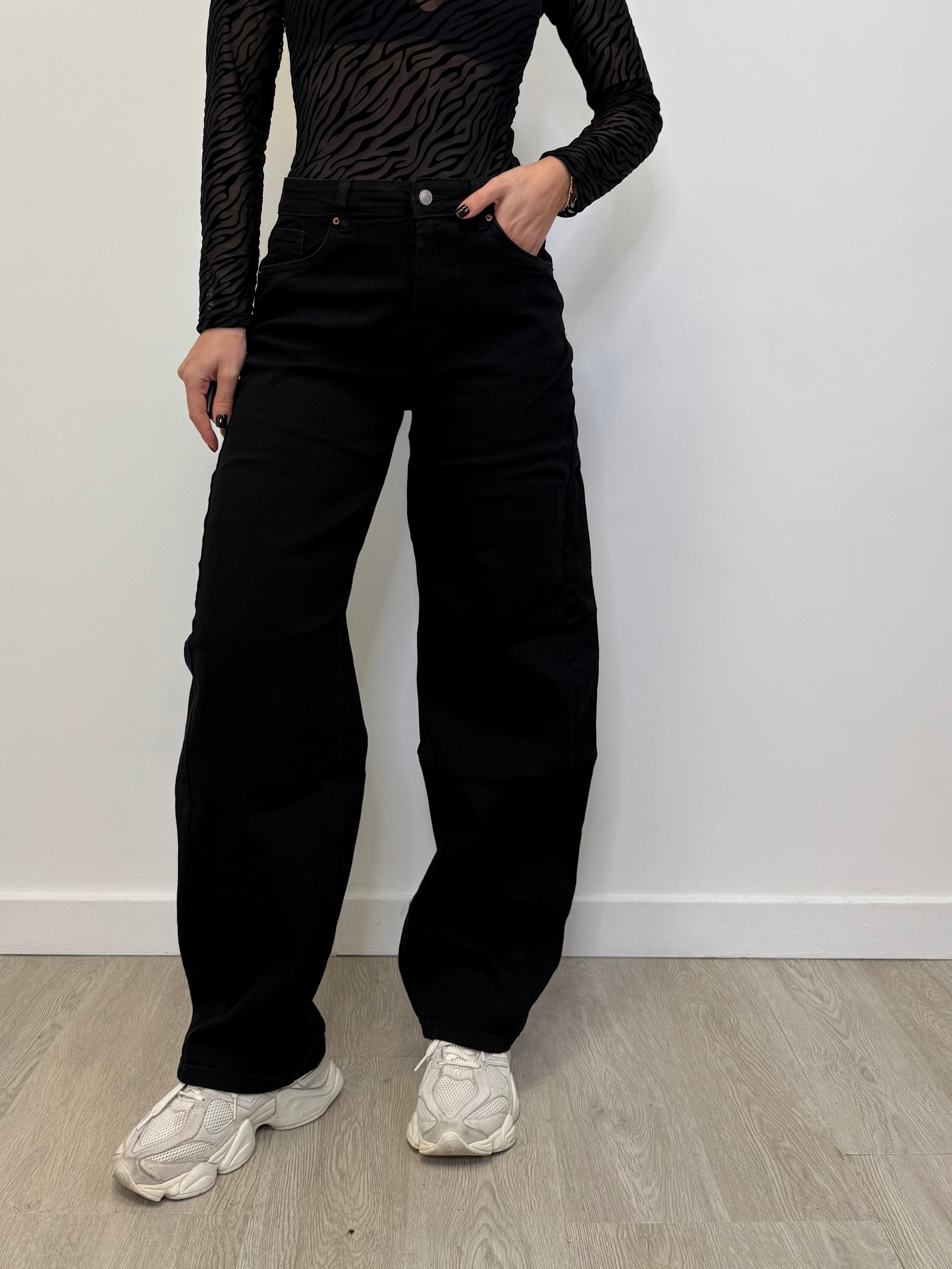 JEANS NERO BALLOON 2115