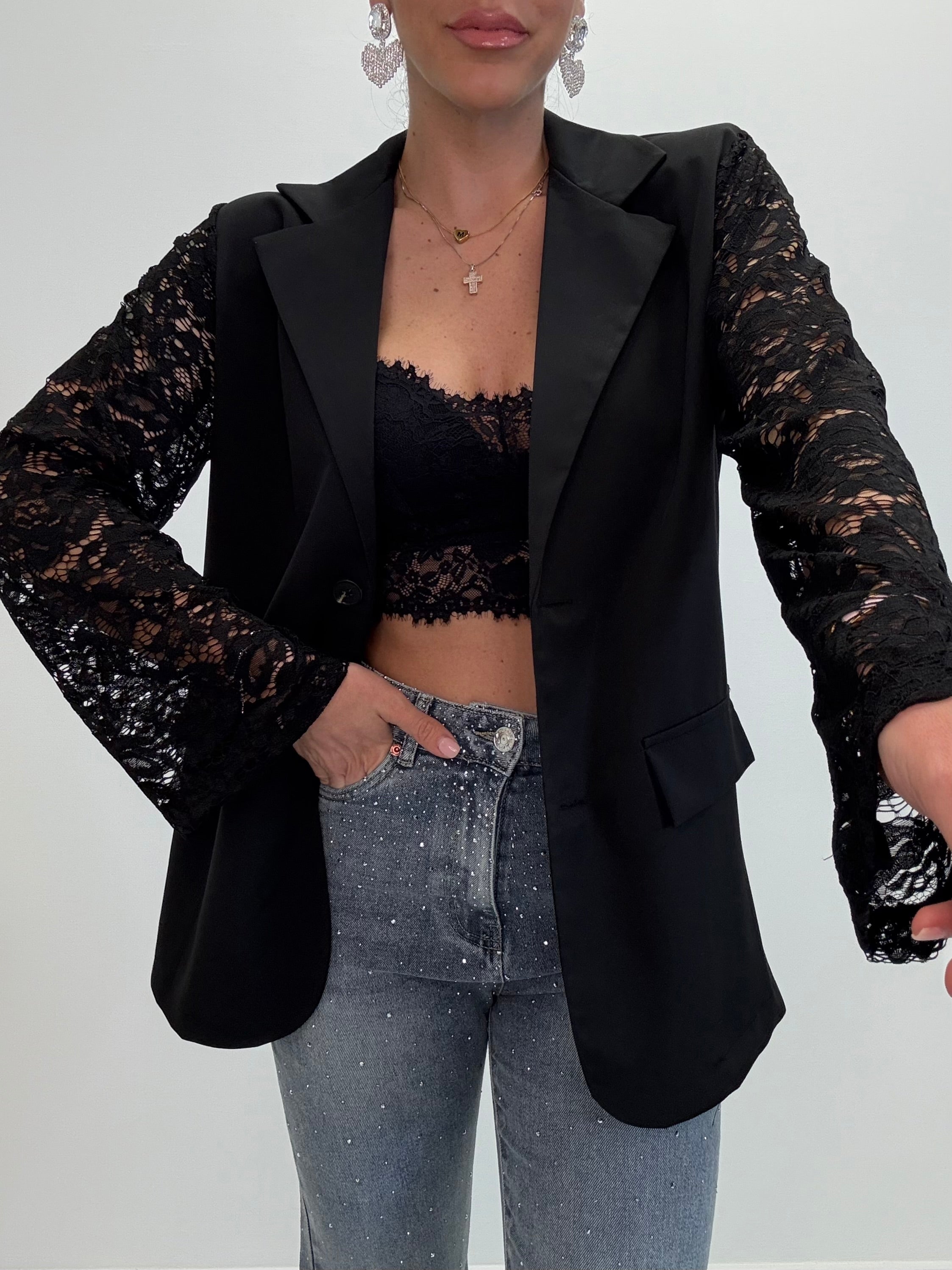 GIACCA CON MANICHE IN PIZZO 6372