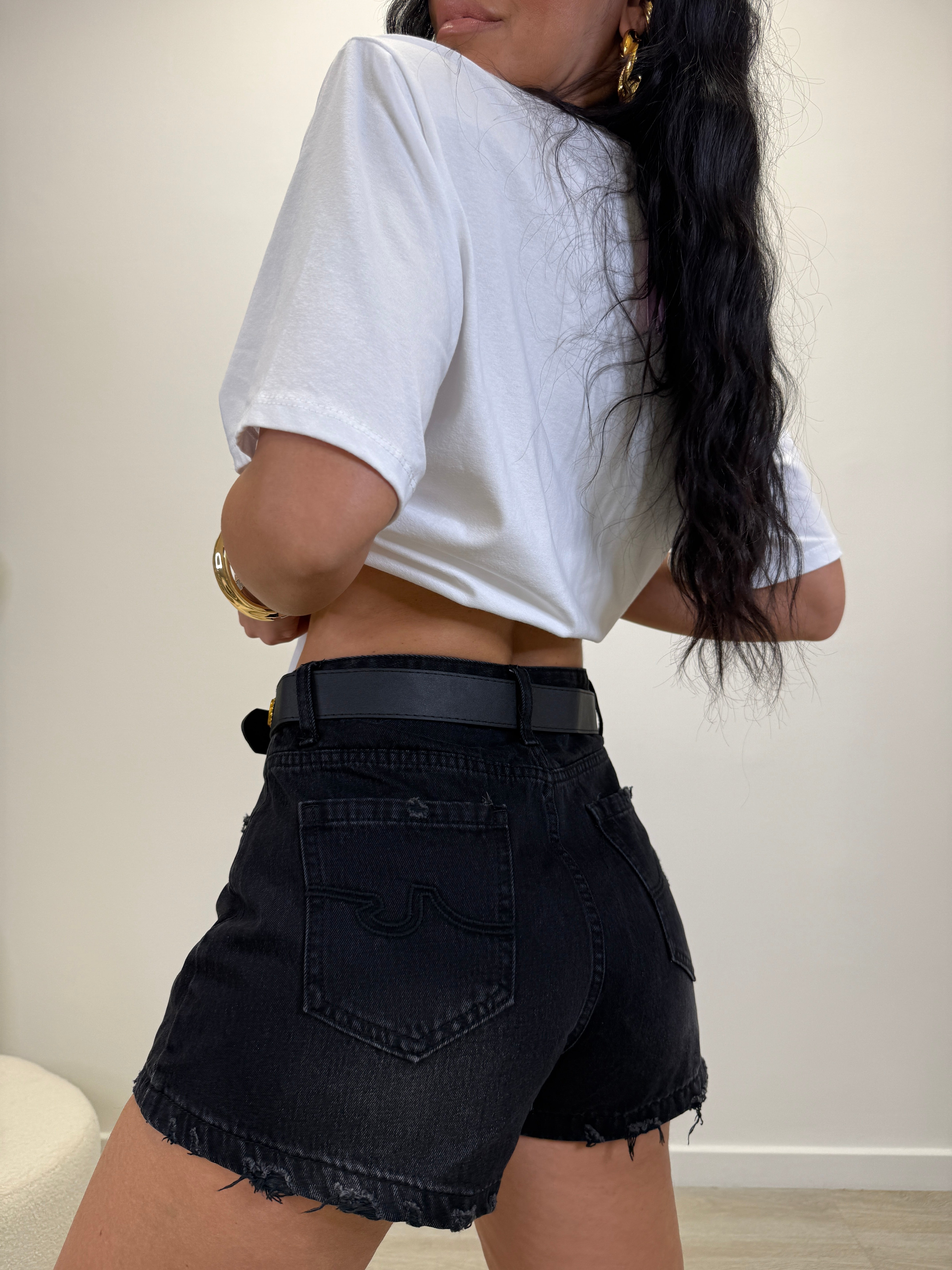 SHORT CON CINTURA 7005