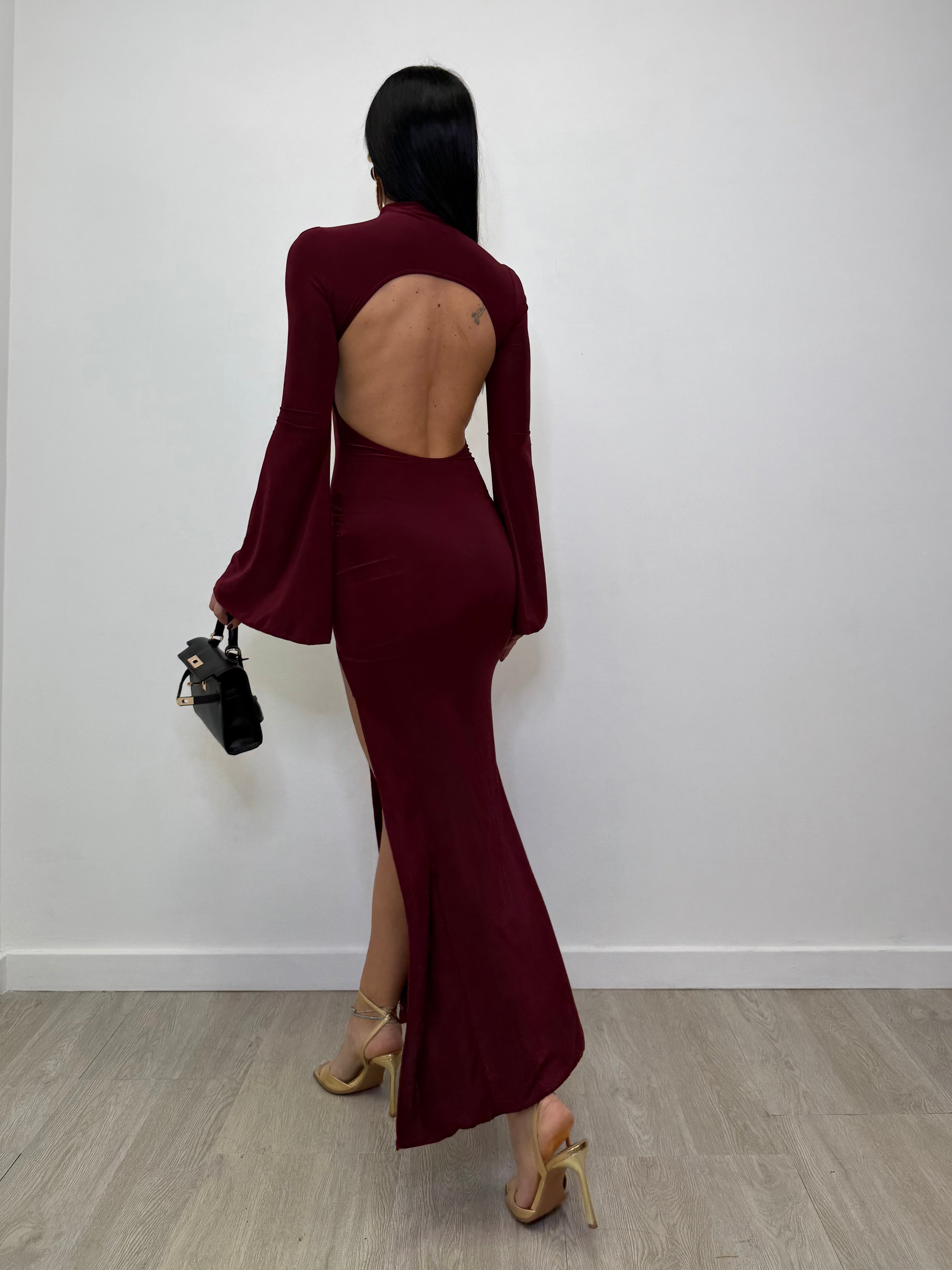 ABITO LUNGO SCOLLO SULLA SCHIENA 1819