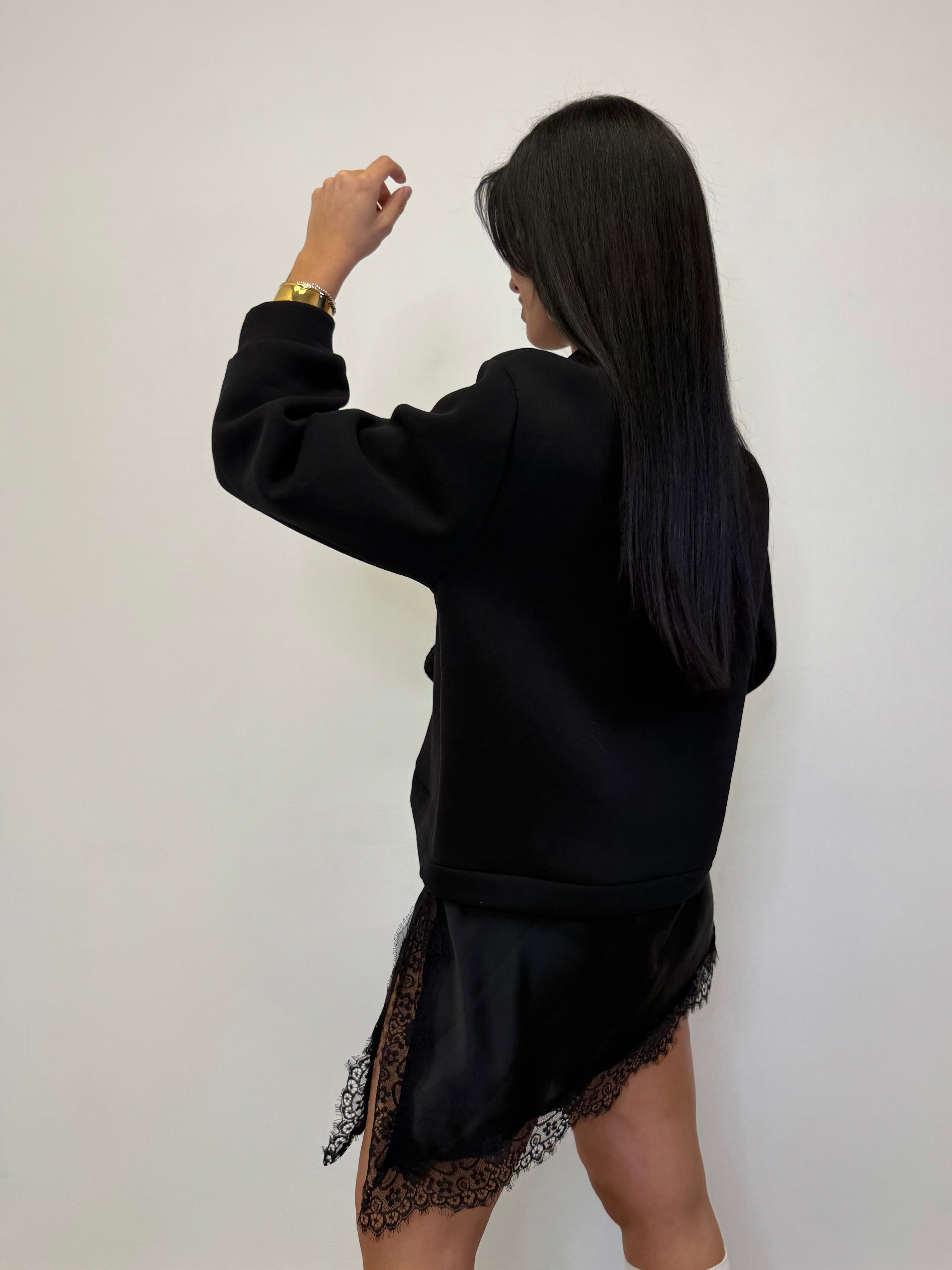 FELPA CON INSERTO IN RASO E PIZZO 38052