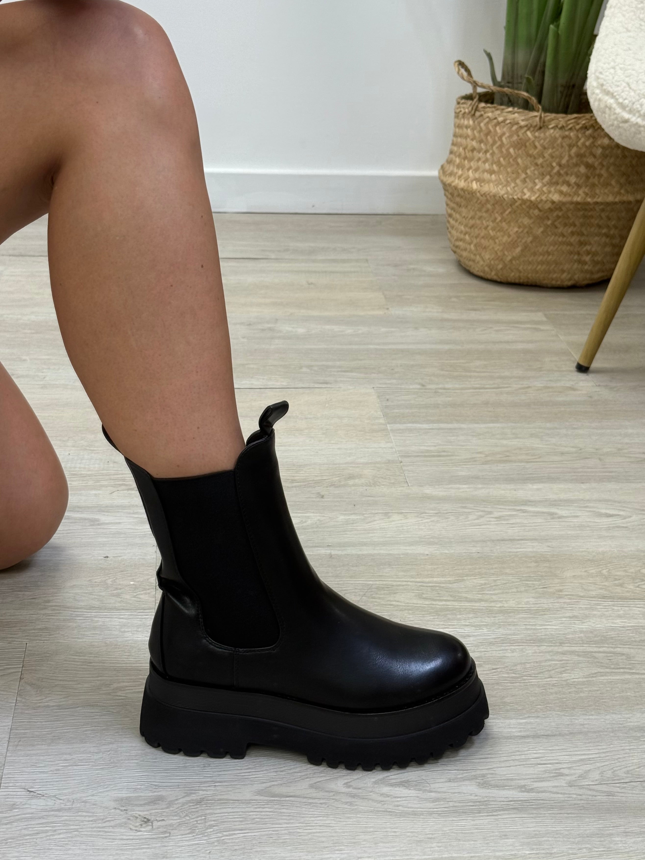 ANFIBIO BOSTON PLATFORM 20217