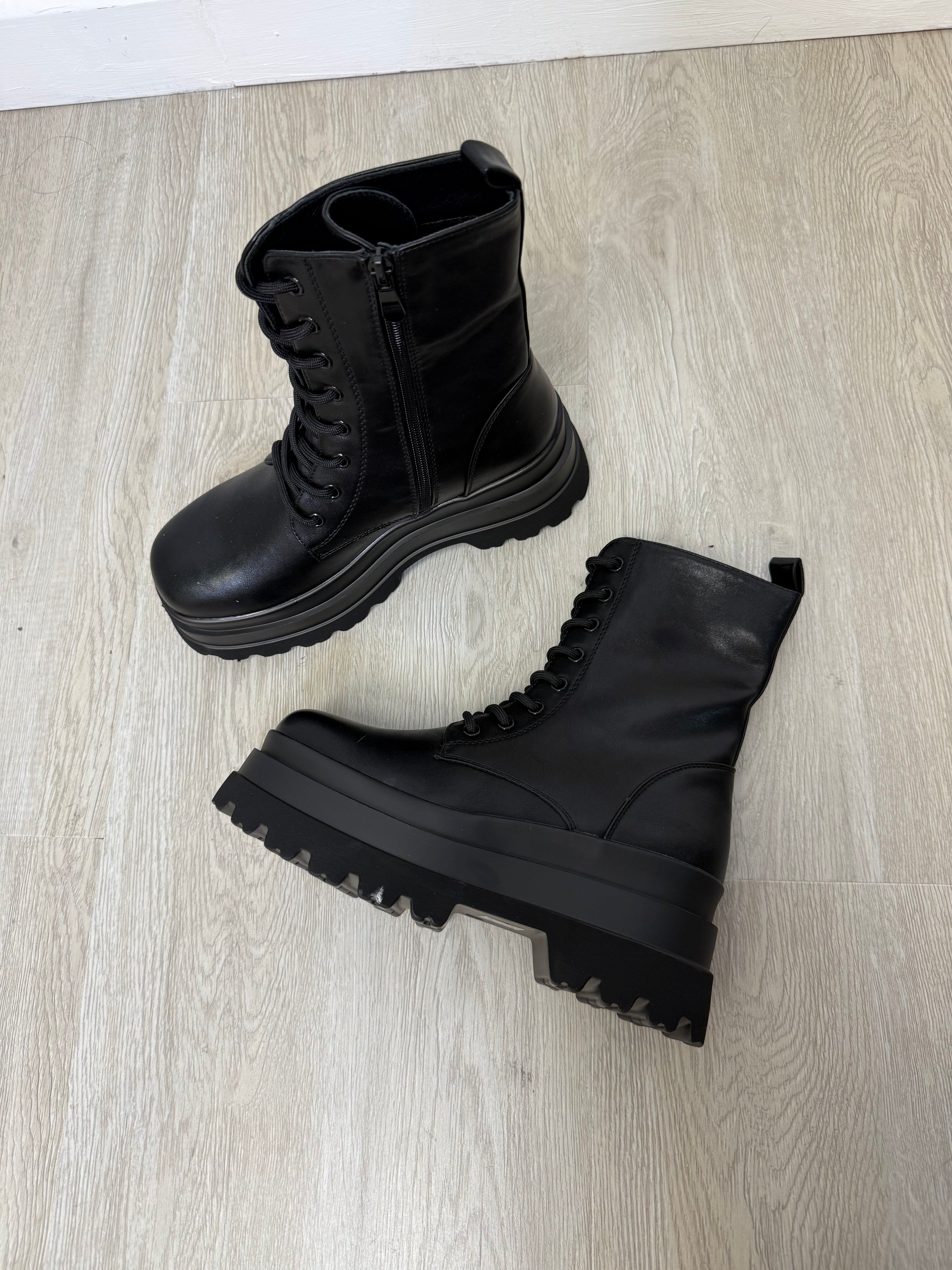 ANFIBIO CON LACCI 905