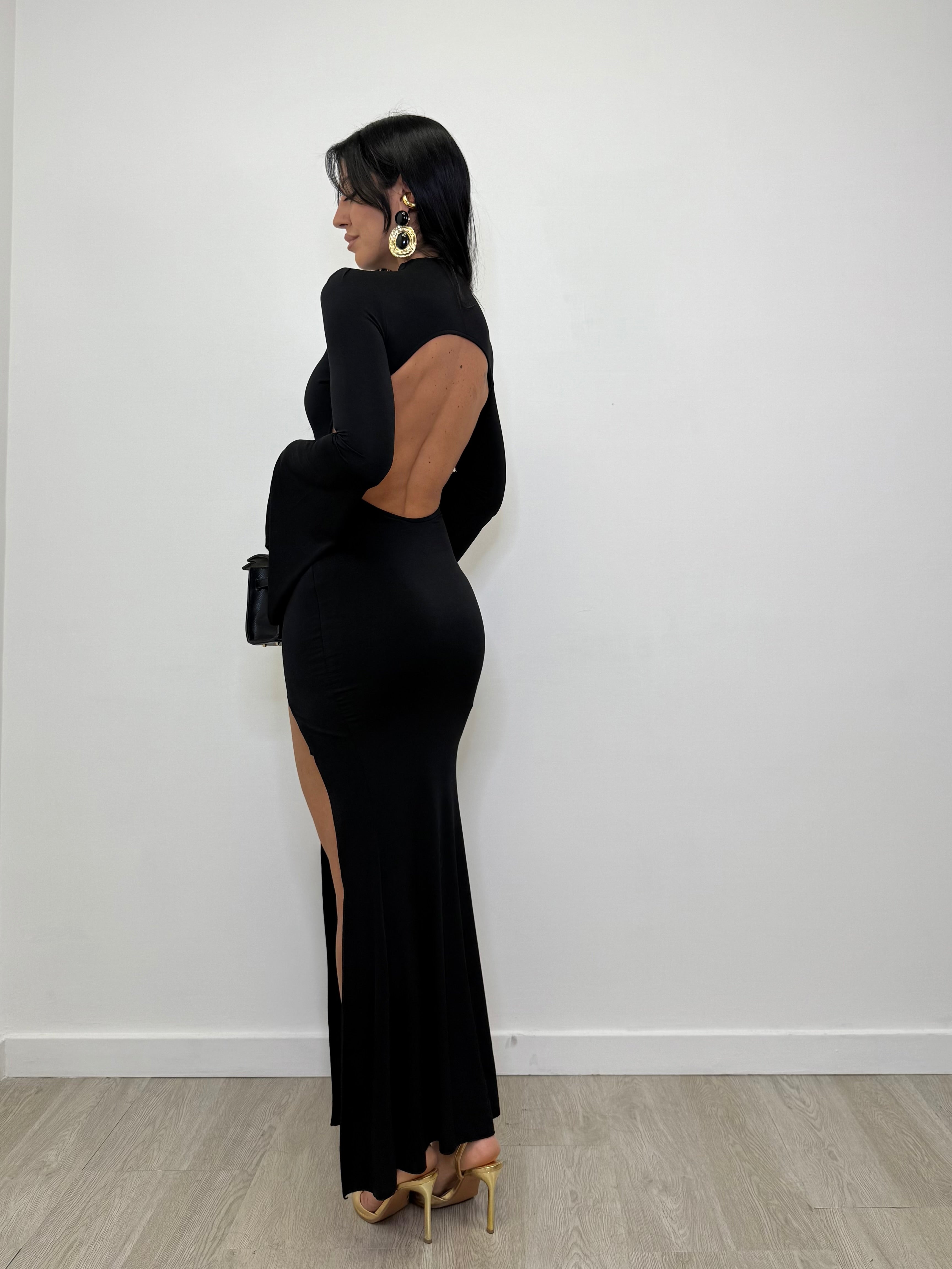 ABITO LUNGO SCOLLO SULLA SCHIENA 1819