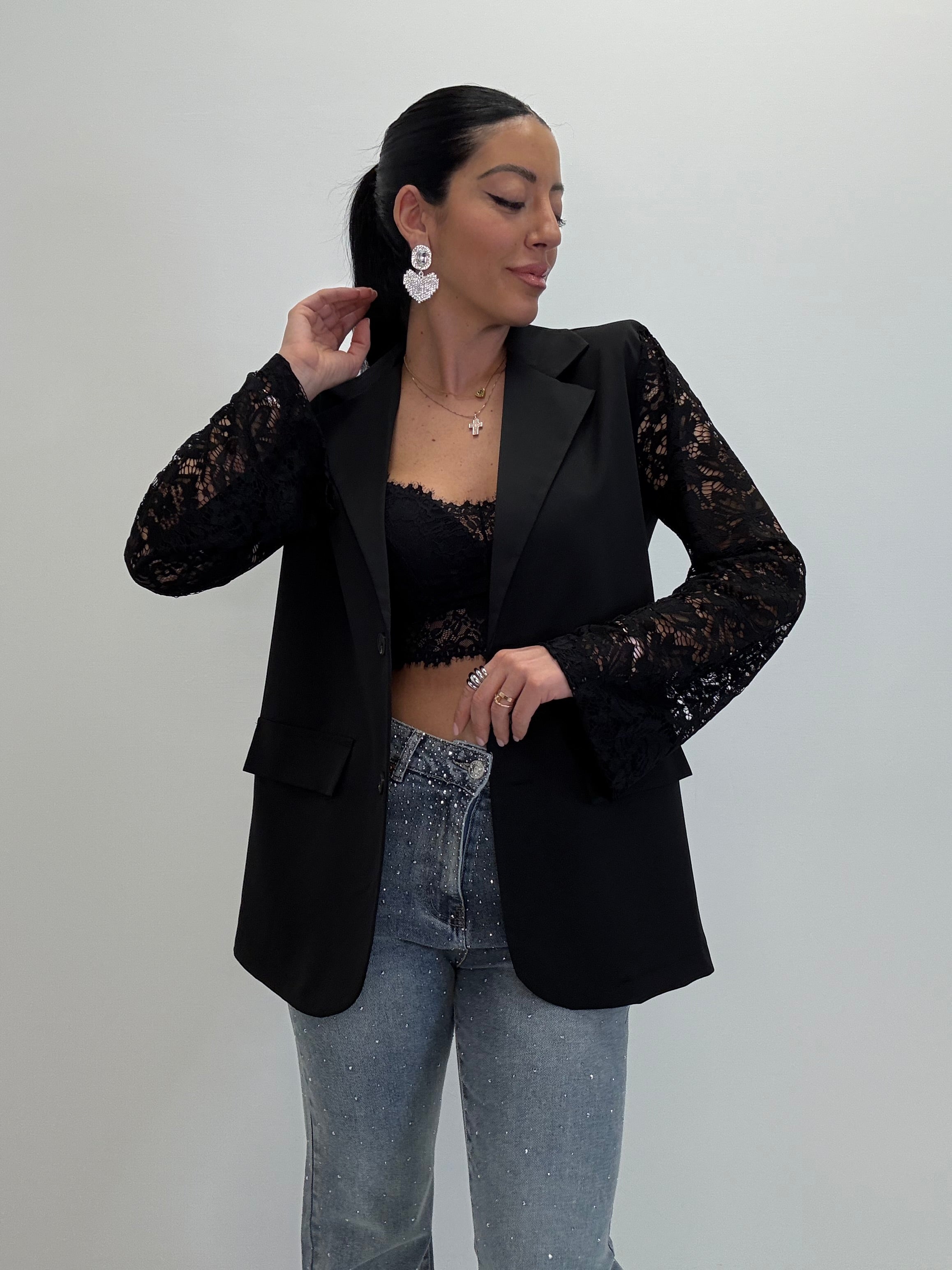 GIACCA CON MANICHE IN PIZZO 6372