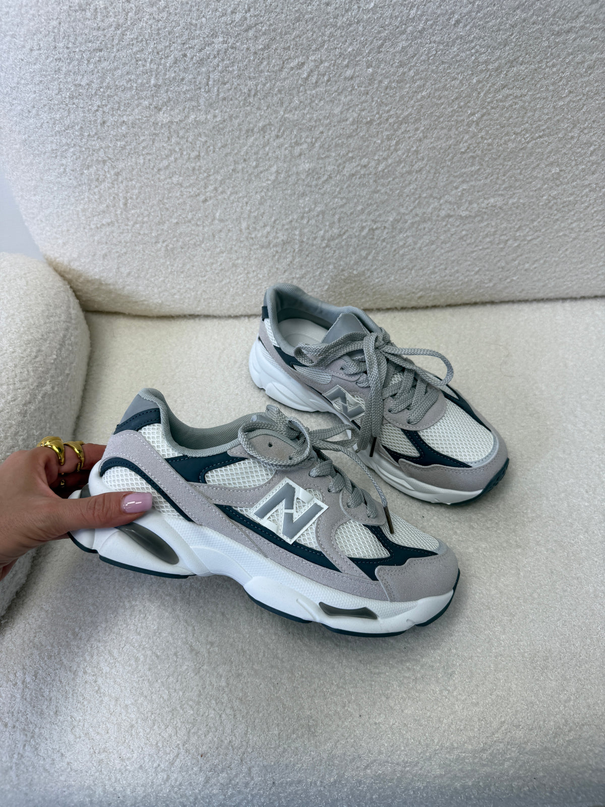 SNEAKERS DUPE 530
