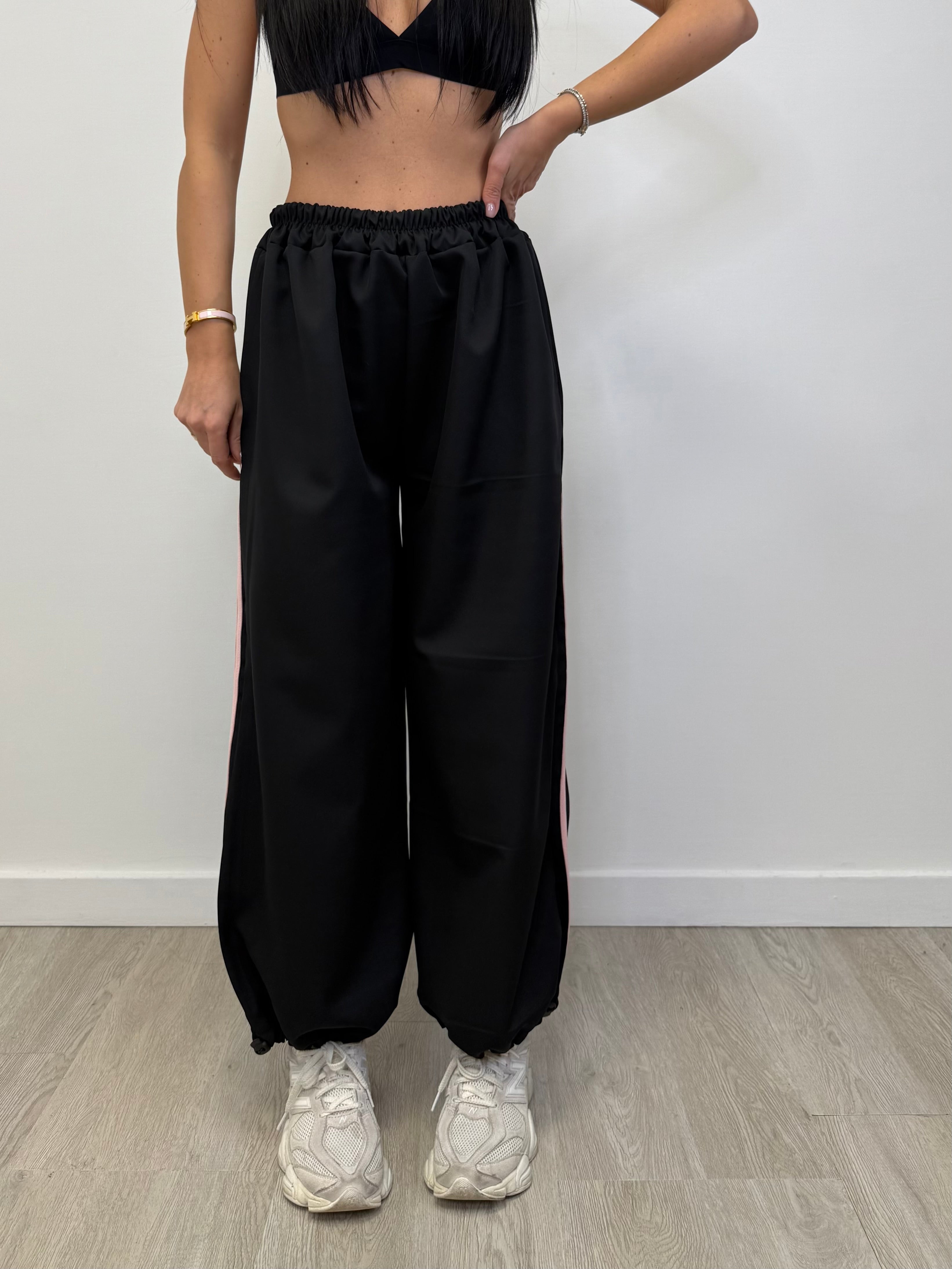 JOGGER CON BANDE LATERALI IN TESSUTO TECNICO 8139