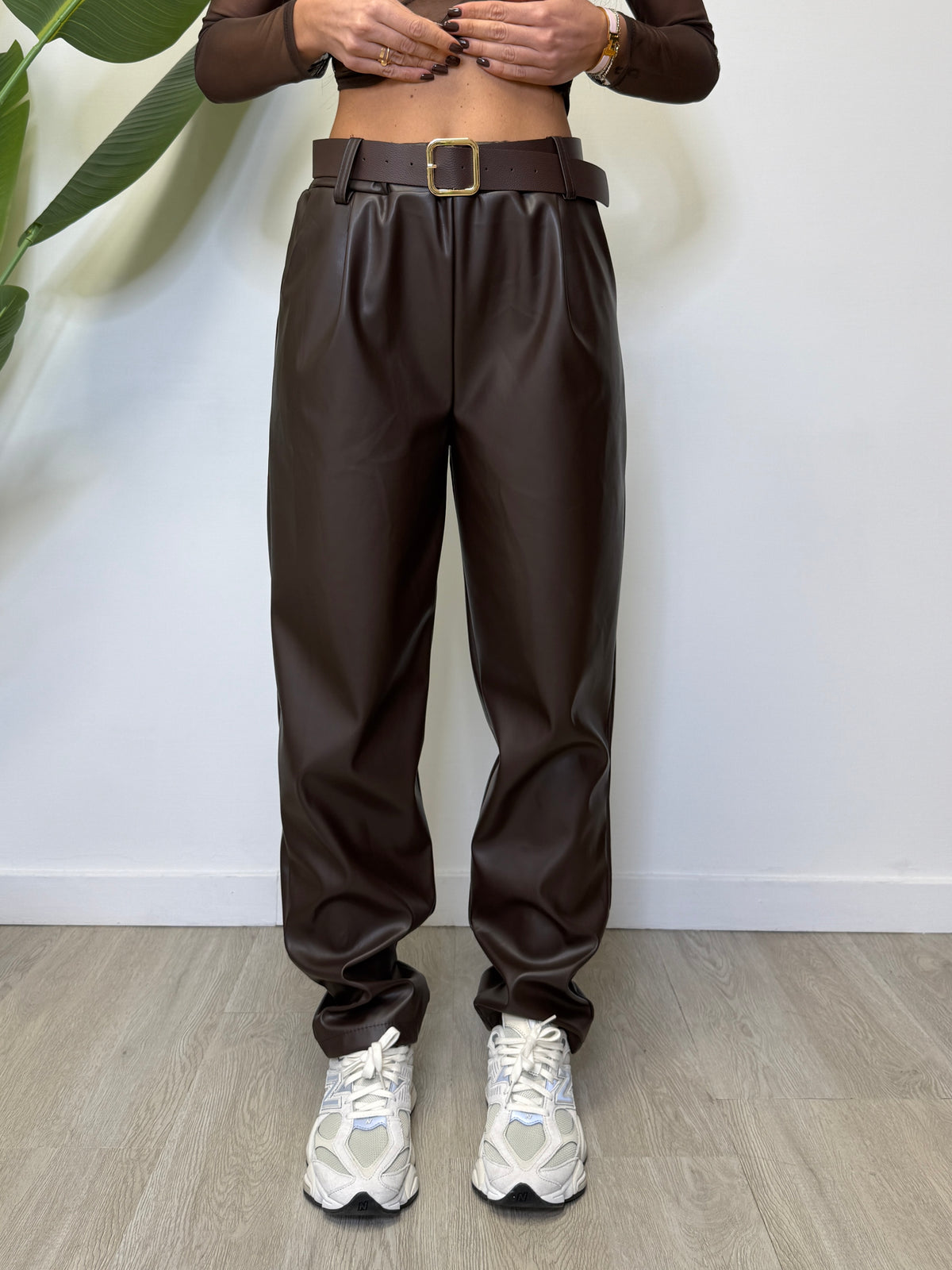 PANTALONE BAGGY EFFETTO PELLE 3439