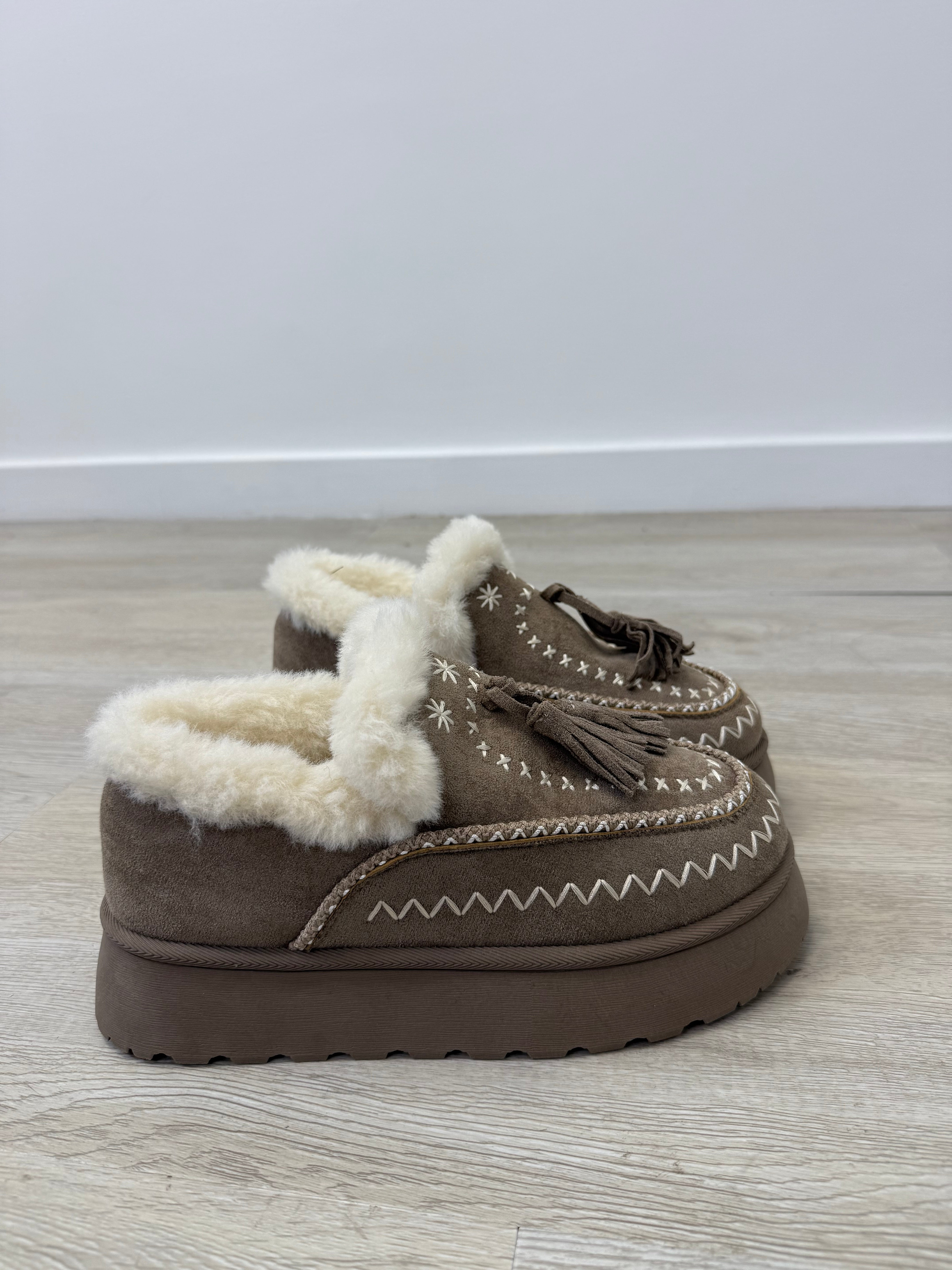 MOCASSINO PLATFORM MONGOLIA 239