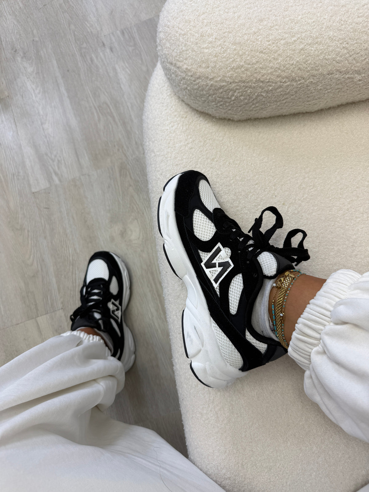 SNEAKERS DUPE 530