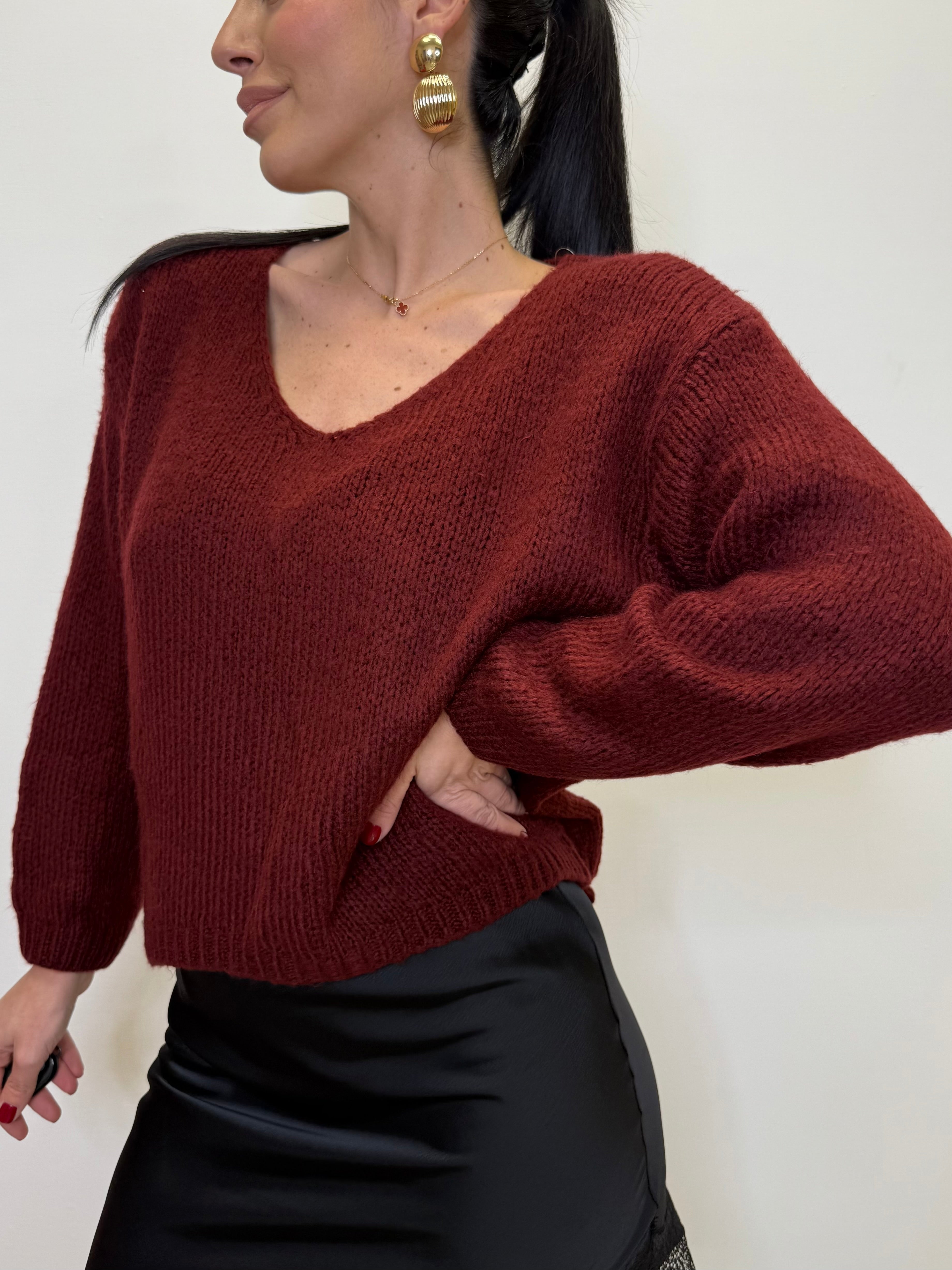 MAGLIONCINO SCOLLO A V 8036