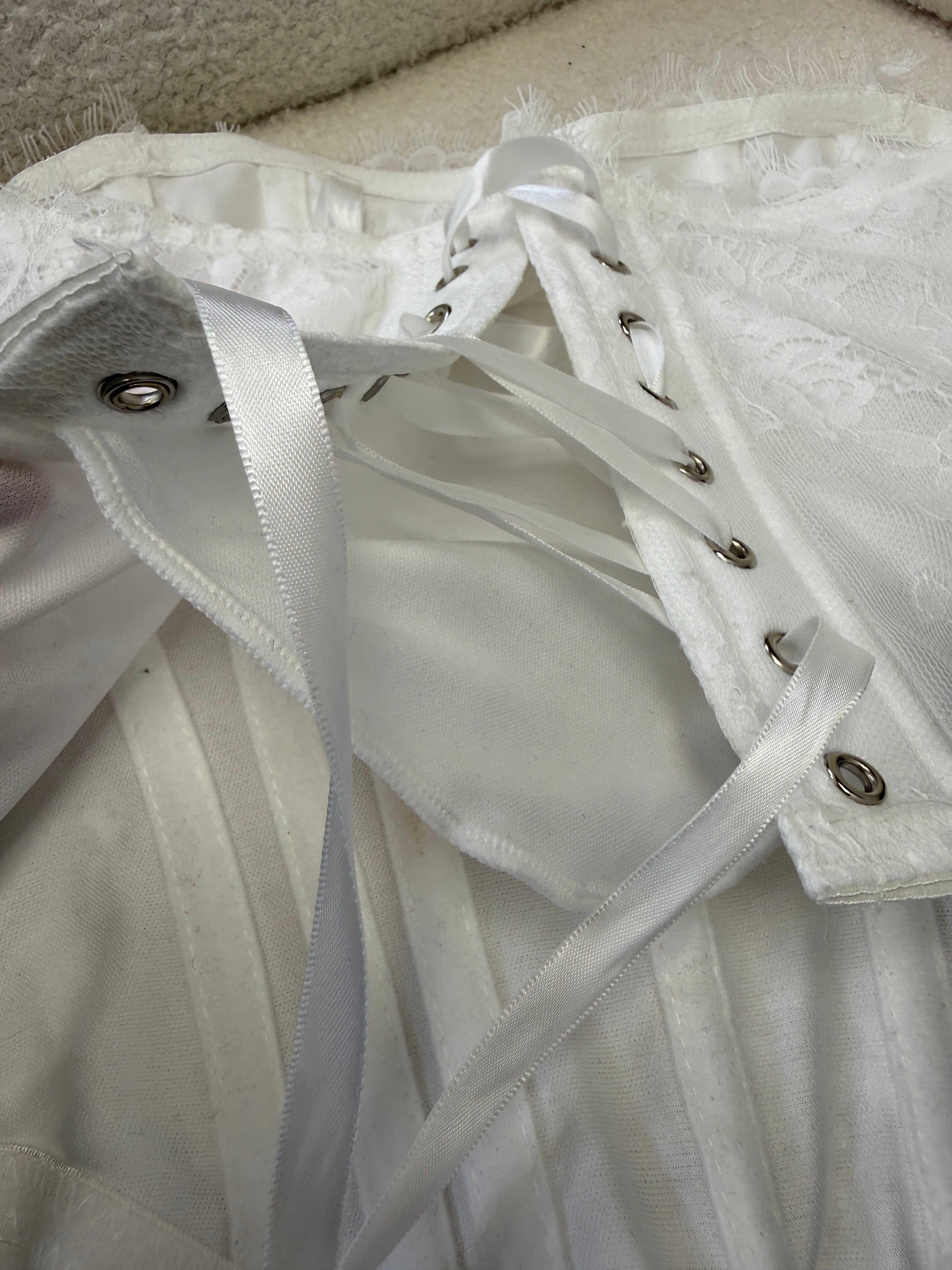 BUSTINO IN PIZZO 9844