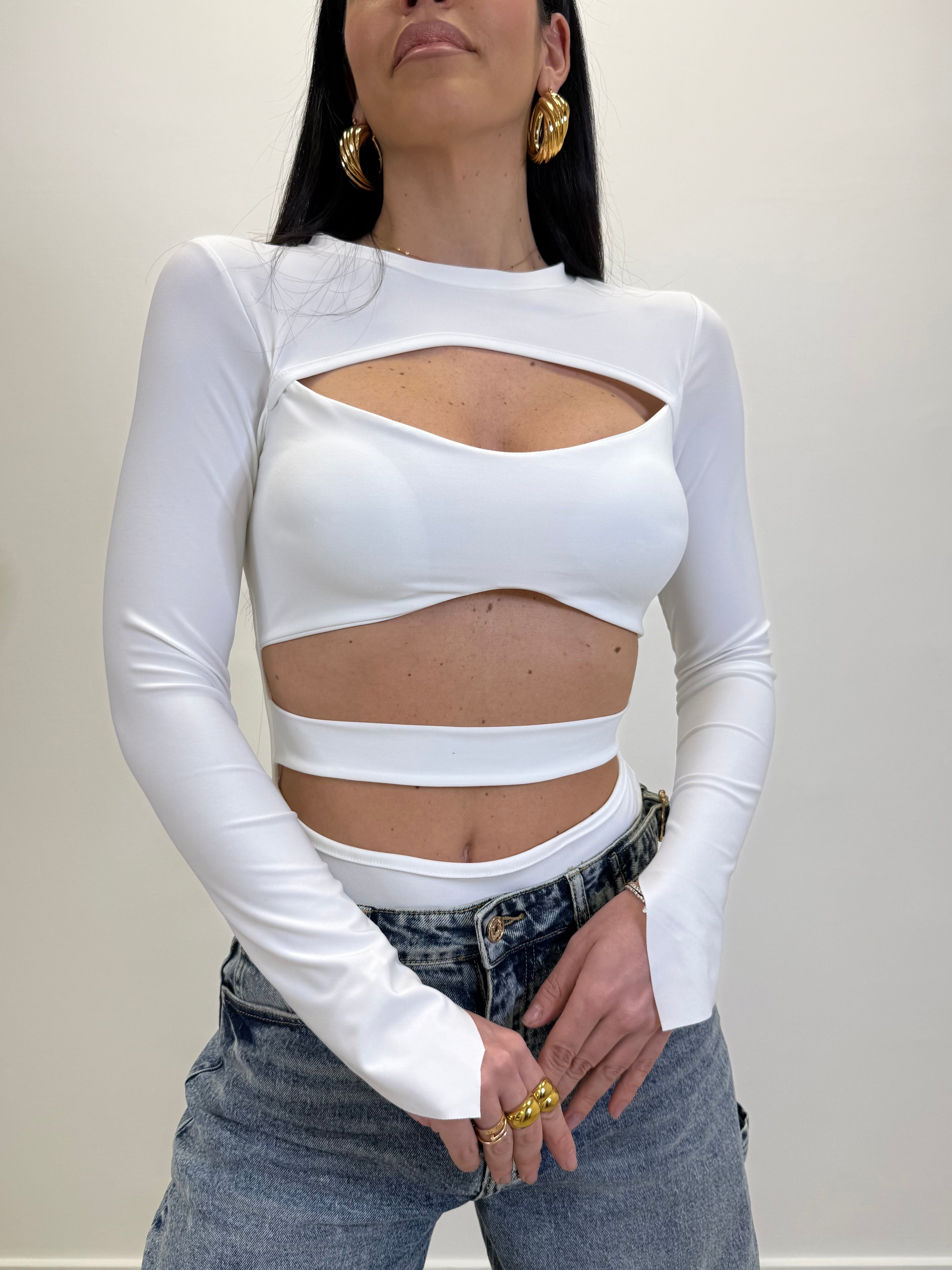 BODY CUT OUT 16601