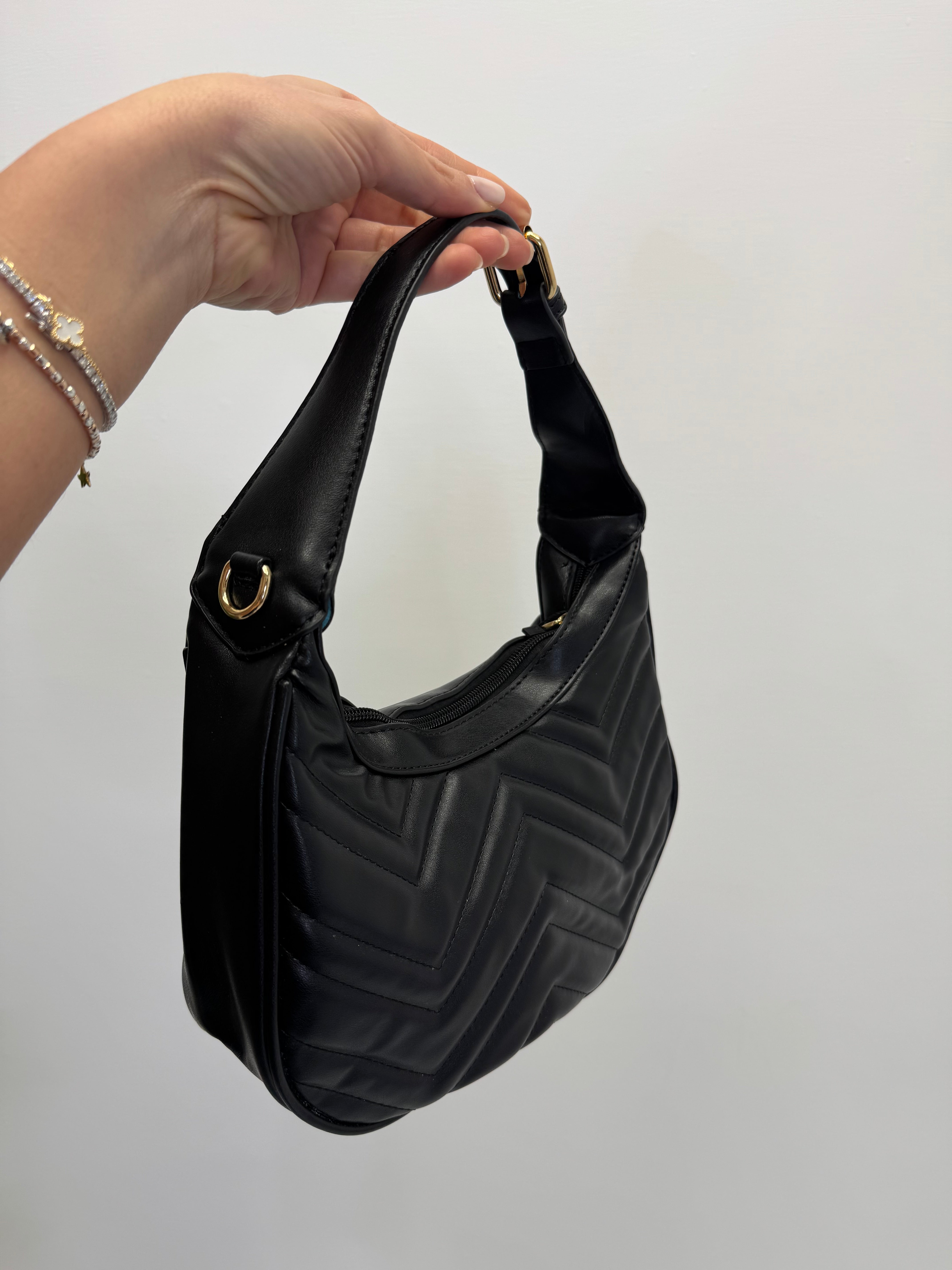 BAG TRAPUNTATA A MEZZA LUNA 333-ST